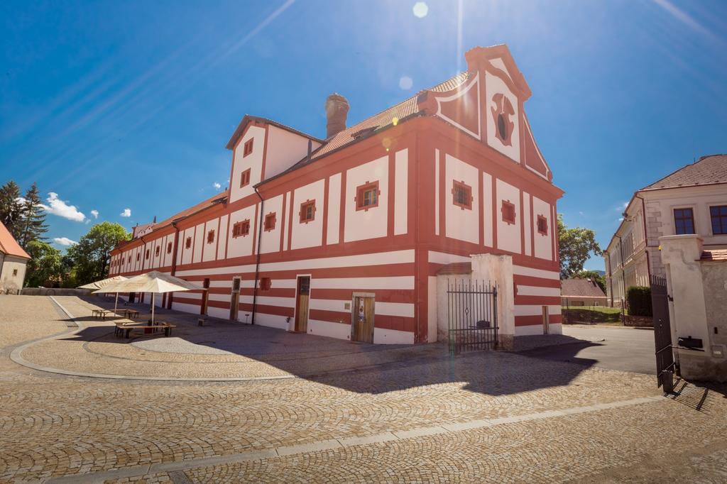 Kancelář Centra společných služeb (CSS) pro území svazku DSO Mikroregion Vlachovo Březí vstoupila do druhého roku poskytování služeb pro členské obce a jejich občany v oblasti veřejné správy.