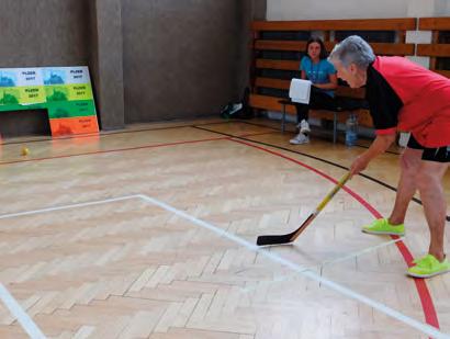Zájemcům o zkušenosti z práce mezigeneračních a dobrovolnických center byla nabídnuta odborná beseda v TOTEMU.