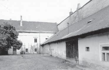 číslo 3 - október 2014 Beckovské noviny www.obec-beckov.sk 21 H¾a poviem vám tajomstvo: nie všetci umrieme, ale všetci sa premeníme (1Kor15,51) Pamiatka zosnulých patrí už každoroène k tradícii.
