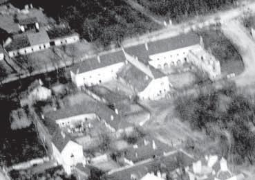 Dobre vieme, že akí sú oni, takí budeme aj my. Aj tak je pre nás smrś stále zahalená rúškom tajomstva. Ani nie tak smrś, ale skôr to, èo bude potom.