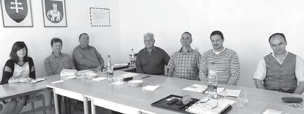 Tento hrad naò postavil Ctibor, mocný pri krá¾ovskej korunne pán zo Žigmundových èias. Po výstupe na hrad opisujú známu povesś o Stiborovi.