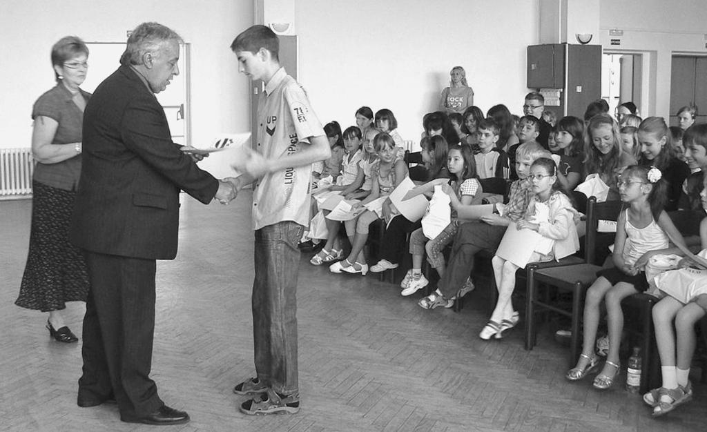 STRANA 2 ZPRAVODAJ SRPEN 2010 Informace z radnice Zastupitelstvo mûsta Rychvald dne 16. 6. 2010 mj.