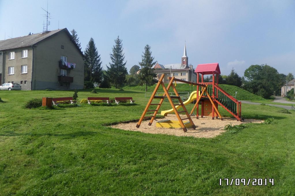 Začínáme budovat dětská hřiště, další část