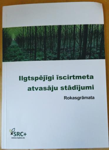 Obrázek 10: Představení projektu SRCplus na místním lesním jarmarku Příručka byla přeložena a distribuována v průběhu školících seminářů, odeslána do místních knihoven a její kopie jsou dispozici