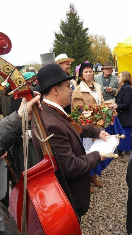 VINOBRANÍ A RUČENÍ ZA HROZNOVÉHO KOZLA 27. 10. 2018, Vrbovec Sklepní ulice www.obec-vrbovec.