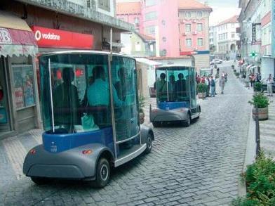 3.1.2 Cyber Cars[15] Automaticky řízená autonomní vozidla (AGV automatic guided vehicle) na elektrický pohon mají vysoký potenciál vyřešit hlavní ekonomické a ekologické problémy dnešní městské