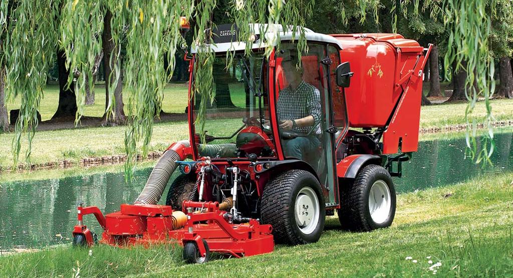 ÚDRŽBA ZELENÝCH PLOCH: sečení a sběr trávy RT 1500 HDS je profesionální žací stroj s turbínou, vybavený inovativním systémem, který umožňuje