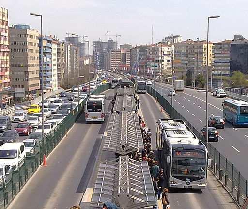 3. Rychlá autobusová doprava Rychlá autobusová doprava, jinde známá jako BRT (Bus Rapid Transit), v ČR také známo jako Metrobus, je rychlý, pohodlný, moderní způsob dopravy, šetrný k životnímu