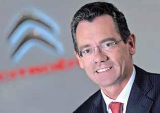 strategického plánování, koordinace a organizace skupiny. V roce 1998 přešel do společnosti Volkswagen, kde byl jmenován ředitelem strategického marketingu a poté marketingovým ředitelem skupiny.