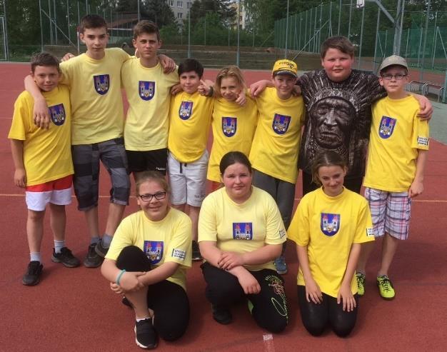 Přijeli jsme totiž obhajovat loňské třetí místo. Boje v základních skupinách byli velmi vyrovnané. Hovoří o tom i výsledek, kdy v pořadí určovalo až celkové skóre míčů.