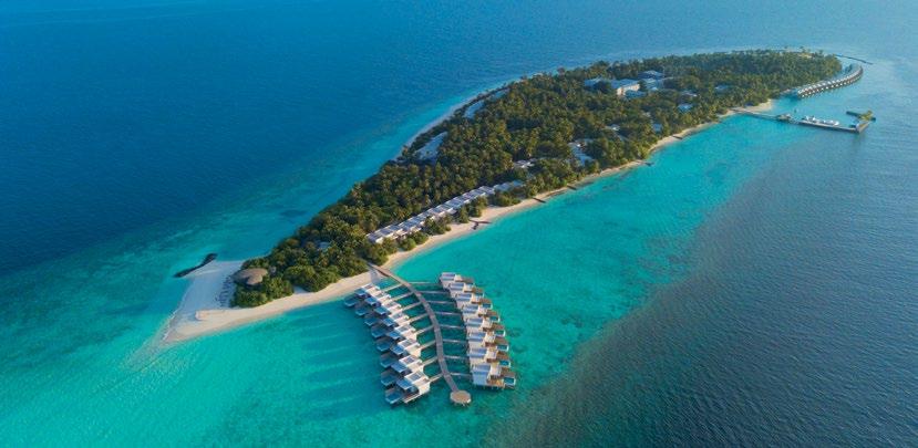 Maledivy Dhigali ***** Resort Dhigali na Maledivách leží v atolu Raa. Byl nově otevřen teprve roku 2017 a jeho design je laděn do příjemně moderního stylu.