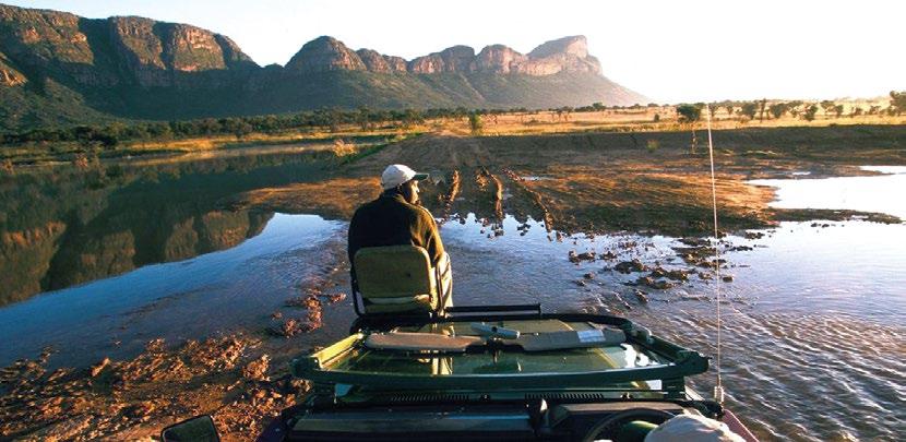 AFRIKA - SAFARI Viktoriiny vodopády, Chobe, Okavango Top vzorový program vhodný pro samostatnou dovolenou, nebo jako část spojenou s relaxací někde na pláži Indického oceánu.