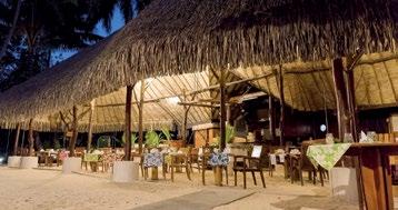 Všechny suity a vily, které resort nabízí, jsou v tradičním polynéském stylu, tedy s doškovou střechou a z přírodních materiálů jako je bambus, pandán nebo kámen.
