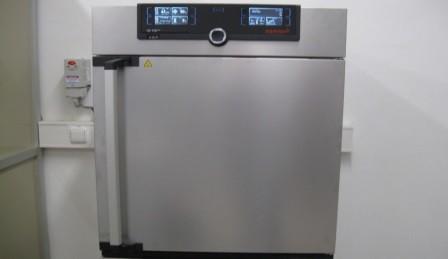 Veškeré flotační testy byly prováděny na pneumomechanickém laboratorním flotátoru VRF (obrázek 8).