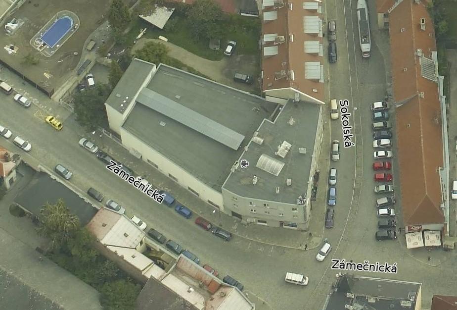 4 Základní informace o kinu Metropol Kino se nachází v centru Olomouce, na rohu ulic Sokolská a Zámečnická. V roce 2001 prošel kinosál rekonstrukcí.