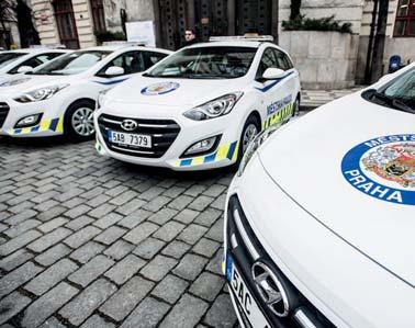 Policie České republiky V roce 2015 společnost Hyundai dodala Policii ČR 150 vozů ix35 a v roce 2017 vyhrála výběrové řízení na více