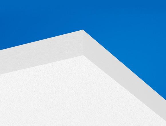 Obr. 14: "Sinus 3cm" - průběh činitele pohltivosti (zdroj: www.akusticka-pena.