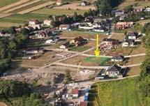 Cena: 42 /m 2 Rovinatý pozemok v širšom centre Popradu, v blízkosti Aqua City Poprad, výmera 1572 m 2, vhodný