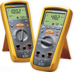 Fluke 1577 měří izolační odpor při měřicím napětí 500 a 1000 V, u typu 1587 jsou navíc k dispozici ještě menší napětí - 50, 100 a 250 V. Při 1000 V je schopen tento přístroj měřit izolaci až do 2 GΩ.