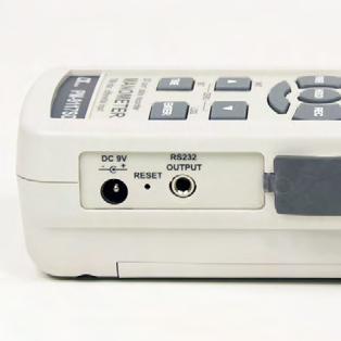 0,005 206,7 / 0,1 m H 2O 20,40 / 0,01 2,04 / 0,001 71,35 / 0,05 in H 2O 802 / 0,5 80,2 / 0,05 2810 / 2 atm 1,974 / 0,001 0,197 / 0,001 6,905 / 0,005 Napájení a spotřeba 6 x baterie 1,5V typ AA nebo