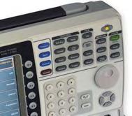 10 MHz / DANL až + 21 dbm 10 MHz až 3 GHz / DANL až + 30 dbm + 33 dbm (atenuátor 10 db);