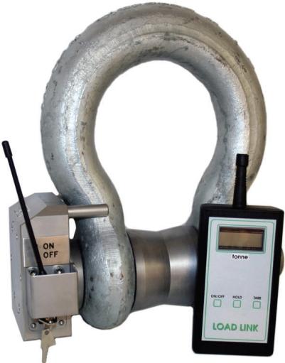Telemetry Shackle Pin Tenzometr oko s rádiovým přenosem High strenght marine shackle pin ZÁKLDNÍ LSTNOSTI 6,5 t 500 t dosah rádiového modulu 200 m IP66 automatické vypnutí až 5 tenzometrů v jedné