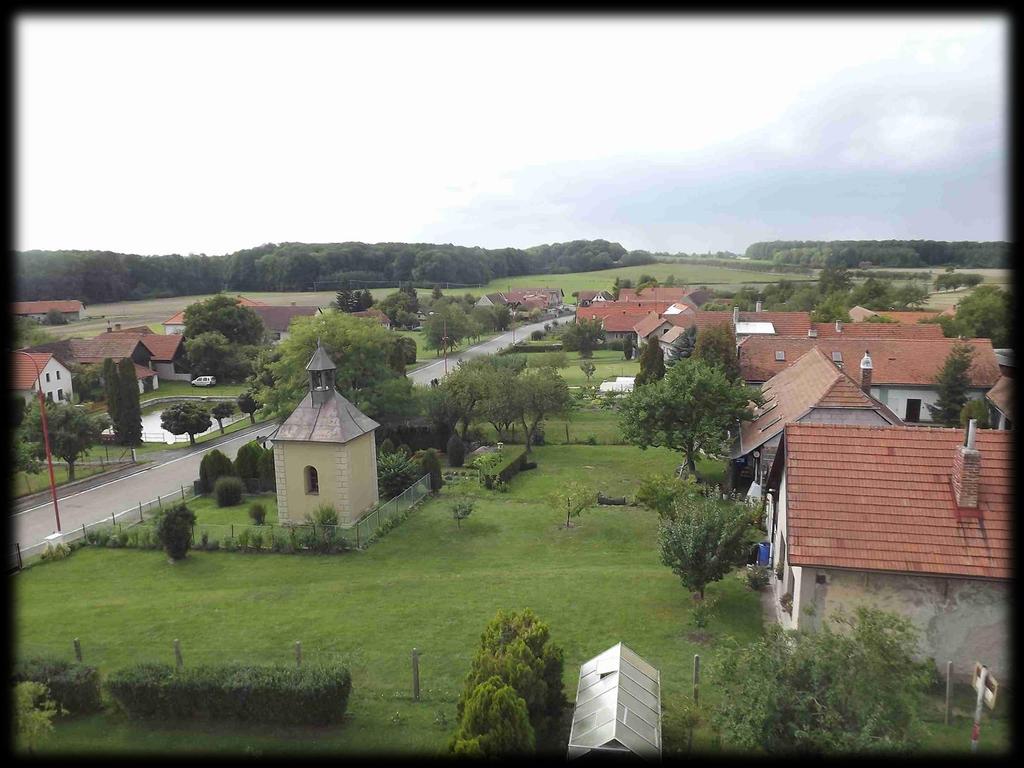 čtení a čekáme a doufáme, že po