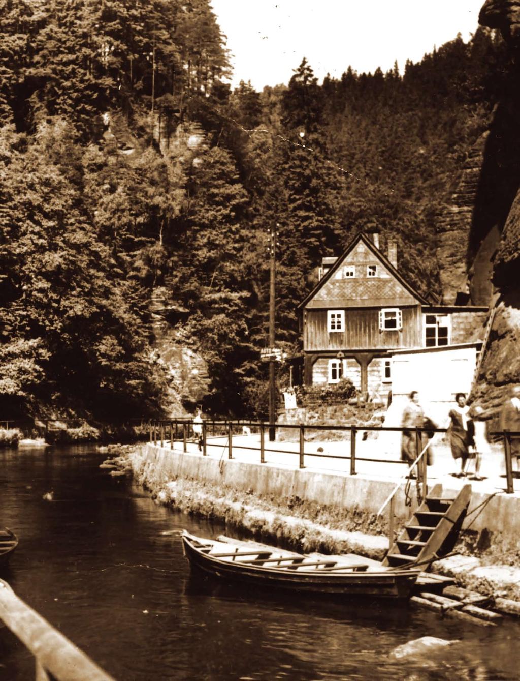 Hřensko (něm. Herrnskretschen) je obec v okrese Děčín v Ústeckém kraji, která je vstupní branou do Národního parku České Švýcarsko. Obec na soutoku Labe a Kamenice se zcela soustředí na cestovní ruch.