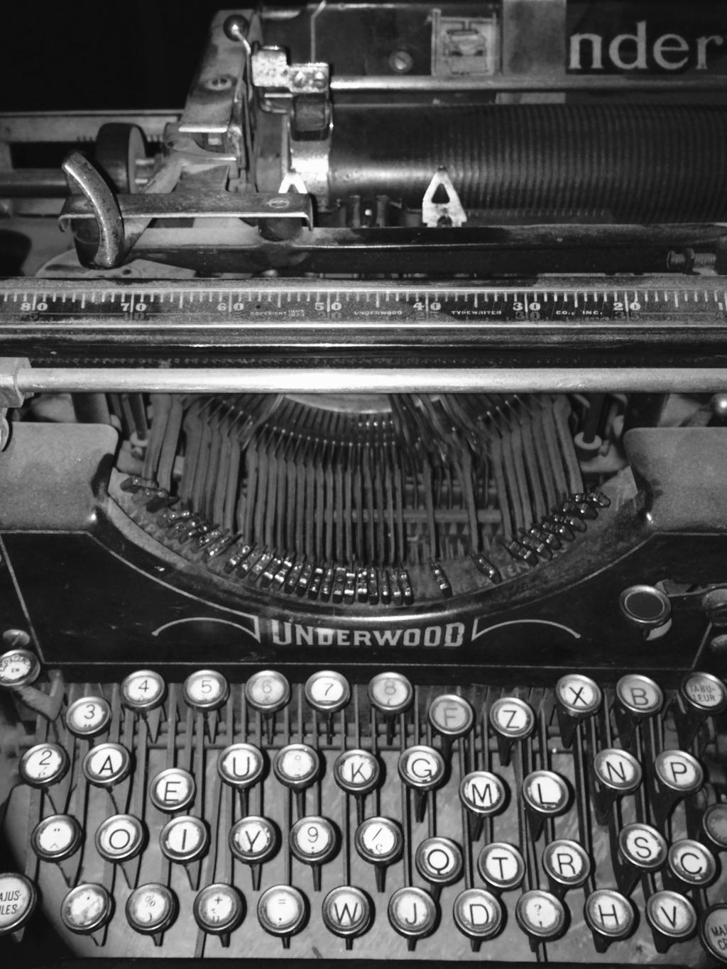 ČESKÁ POEZIE 1945-1968 autoři a jejich život dle jednotlivých literárních seskupení