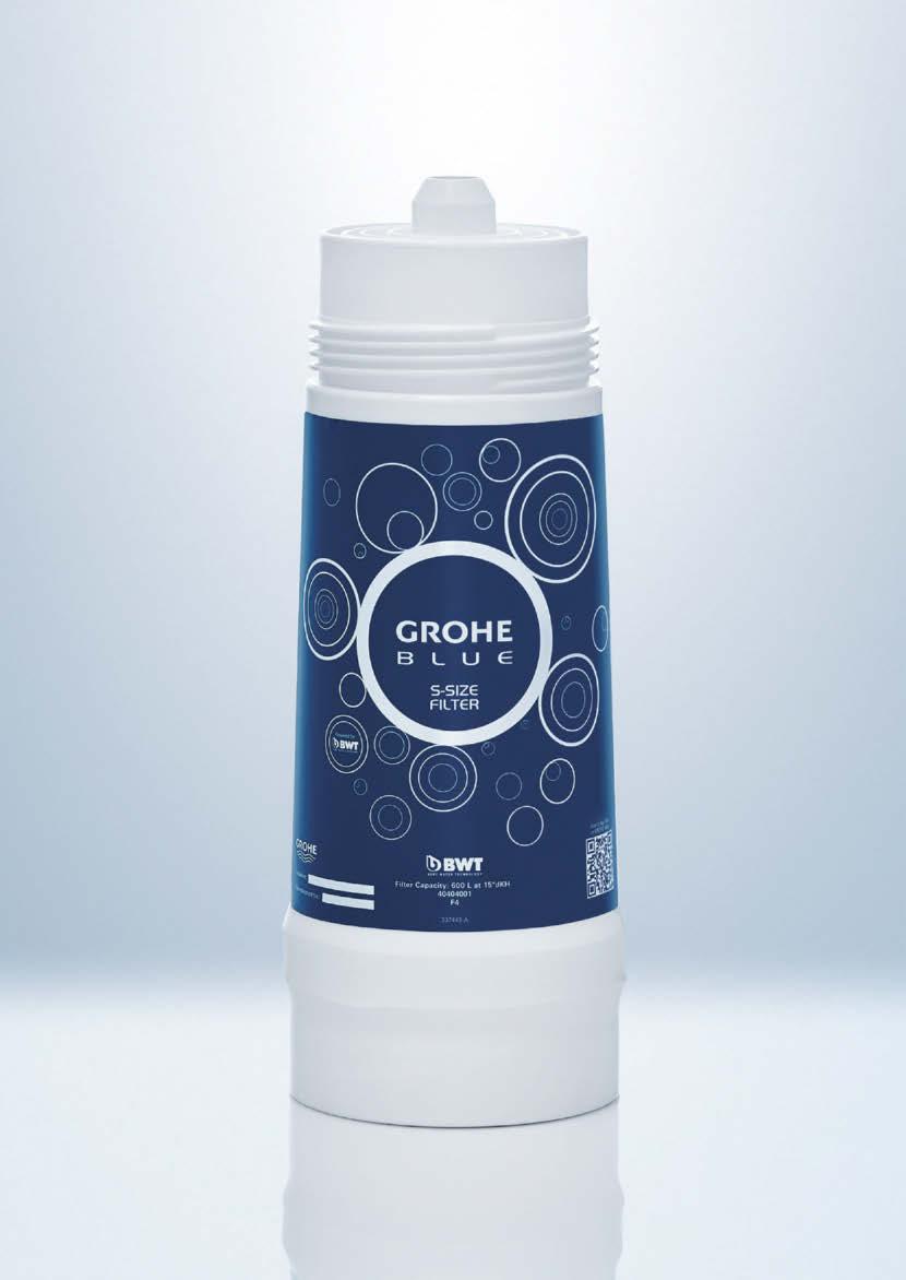 KUCHYNĚ GROHE KUCHYŇSKÉ SYSTÉMY GROHE BLUE HOME KOUZLO SE SKRÝVÁ VE FILTRU Při vytváření systému GROHE Blue jsme spolupracovali s předním evropsky m vy robcem vodních filtrů společností BWT.