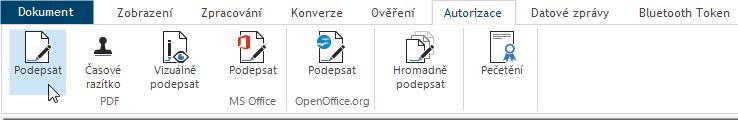 Můžete buď otevřít nad načteným dokumentem dialog pro volbu certifikátu a import spustit z něj nebo na liště Bluetooth Token stisknout tlačítko Přidat certifikát. 9.4.1.