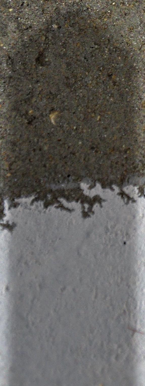 stavební materiály včetně plastů nebo kovů penetrace, válečkem v jedné vrstvě na očištěný podklad zbavený prachu, nanášení koberce po hodinách pojivo pro smíchání s kamenivem, nanášení hladítkem s