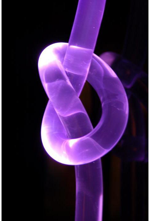 Plexiglas LED tyče čiré 0E011L, 0E012XL LED tyče při nasvícení rozvádí světlo v ploše Průměr Cena Kč/bm Cena Kč/ks Balení [ks] 8 140 169 280 339 50 20 528 639 1 056 1 278 5 40 1 688 2 042 3 376 4 085