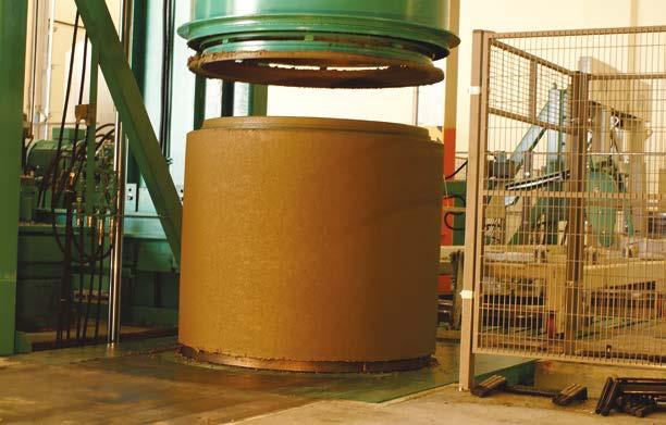 52 KANALIZACE A ULIČNÍ VPUSTI LS02 CSB KANALIZAČNÍ SKRUŽE DN 1000, 120 mm rozměry mm hmonos název označení DN savební výška kg/ks Skruž šachová se supadly DN 1000, v 250, 120 mm TBS-Q.