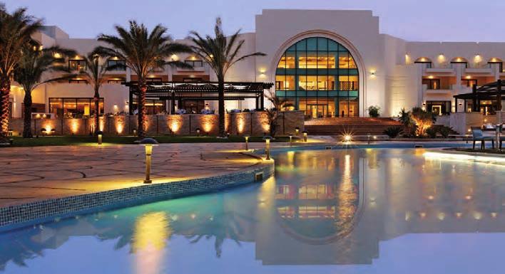 Hotel Mövenpick Resort Abu Soma Nově otevřený resort u Rudého moře je vhodnou volbou jak ke klidné, tak i k aktivní dovolené pro klienty všech věkových kategorií. Afrika > Egypt Hurghada > 1.