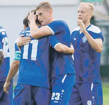 FUTBAL 5 DRUHÁ LIGA, SKUPINA ZÁPAD 7. KOLO TABUĽKA 1. Šamorín 7 5 2 0 14:4 17 2. Skalica 7 4 3 0 14:2 15 3. Nitra 7 5 0 2 18:9 15 4. Nové Mesto 7 3 3 1 15:7 12 5. Sereď 7 3 2 2 15:9 11 6.