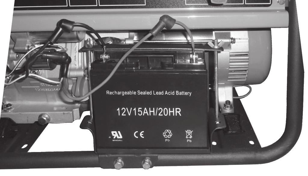 400 V Jsou-li k elektrocentrále připojeny elektrické spotřebiče, odpojte je. Přepnutí třípolohového kolíku do střední pozice vypne napájení 230 a 400 V napěťového okruhu centrály.