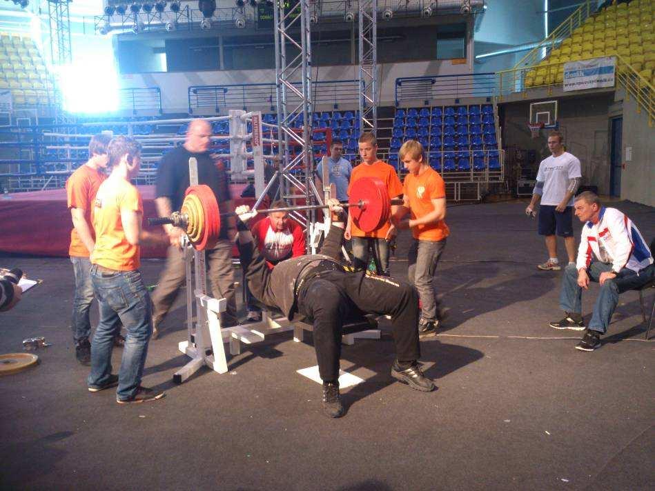 BENCH PRESS 82,5 Weinhold Jakub76kg1994Opava 1-80kg, 2-90kg, 3-100kg63,55b 7. místo -100 Weinhold Josef86,4kg1970Opava 1-90kg, 2-110kg, 3-115kg101,17b 6.