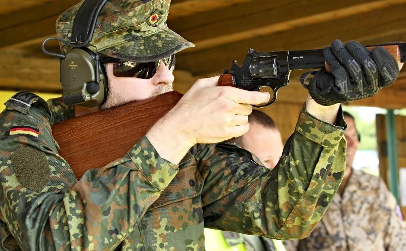 Doplňková disciplína Biatlon se střílela z revolverové pušky Alfa Hunter na 2 biatlonové sestavy o pěti terčích (vzdálenost 25 m, 9 nábojů, vstoje, systémem kdo dříve nebo více).
