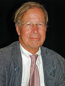 4.2. Ronald Dworkin Žijeme v právu a z práva. Právo nás dělá tím, čím jsme: občany, zaměstnanci, lékaři, manželkami a majetníky.