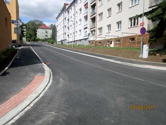 STRANA 6 LEDEN 2018 Hospodářský odbor MěÚ Klatovy každoročně realizuje opravu a údržbu pozemních komunikací v Klatovech a integrovaných obcích města.