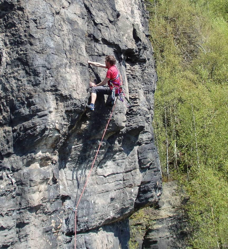 Za své nejhodnotnější výstupy na pískovci považuji: 1) Německo; Bielatal; Grosser Grenzturm; AV Z.Talweg VIIIb RP; Herka; 6.5.