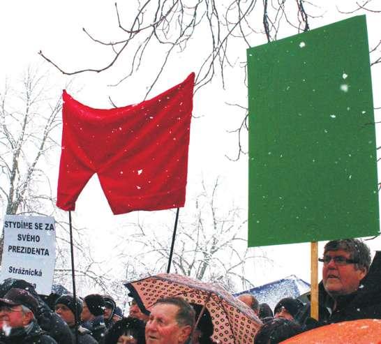 Přítomni byli po celou dobu konání akce, a to nejen v bezprostřední blízkosti prezidenta, ale také u kulturního domu či v