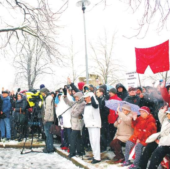 V úvodu své návštěvy se zmínil o rekonstrukci na Baťově kanálu a o možnosti předčasných voleb, které odmítá.