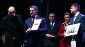 Víceguvernérka Velkopolského vojvodství Marlena Malaga přednesla gratulaci Beaty Szydlo, polské předsedkyně vlády.