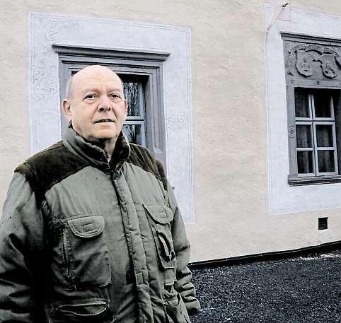 2X FOTO ROSTISLAV HÁNYŠ DOKONČENÍ ZE STRANY 1 Usedlost předtím patřila mohelnickému automotoklubu. Pavel David se hned při prvním rozhovoru sjeho zástupcem domluvil na prohlídce.