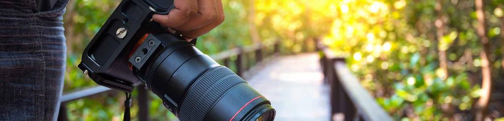 9 Soutěže Fotosoutěž na téma Všechny cesty vedou k lidem Soutěž Vyrob panenku symbolizující účastníka stáže Erasmus+ Erasmus Label 2017 zasláno více než 360 soutěžních příspěvků ocenění vítězů na