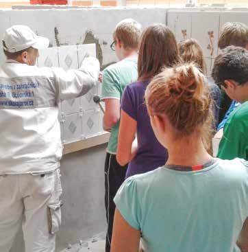 přípravných tříd Specializovaná třída v mateřské škole pro děti s lehčími zdravotními handicapy Podpora angličtiny v mateřských školách 6) Zdravá strava ve