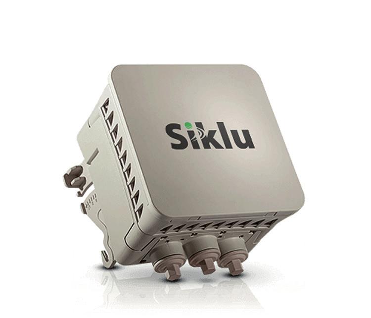 11 SIKLU EtherHaul 8010 Jeden z mála dostupných skutečně 10Gb/s spojů na trhu.