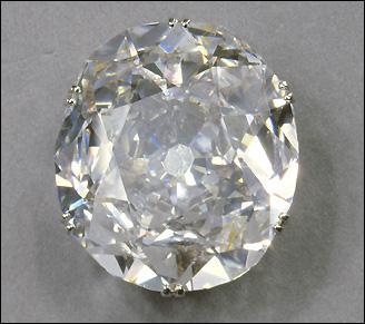 Obr. č. 9 - Koh-i-noor (internet 14) 3.3.5. Diamant Naděje Tento diamant pochází z také z Indie a podle známých pověstí nosí tento indigově modrý kámen svým majitelům neštěstí.